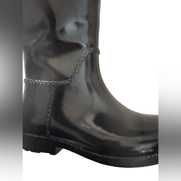 Michael Kors Waterproof Rubber Rain Boots Glossy Black Size 7 $150 Stylish - Picture 9 of 10